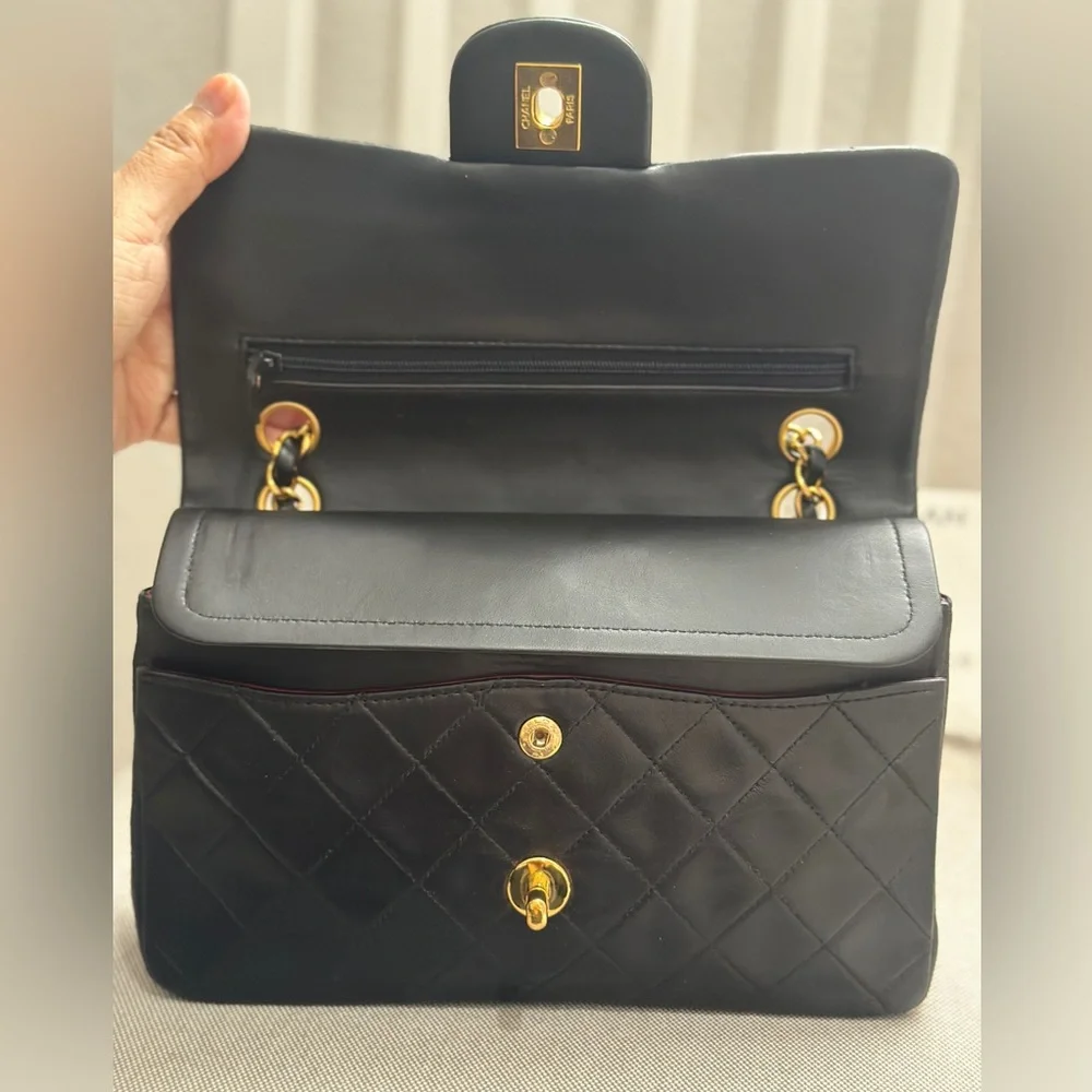 ❌ SOLD ❌ CHANEL VINTAGE Small Classic Flap 24K Gold - Picture 10 of 16